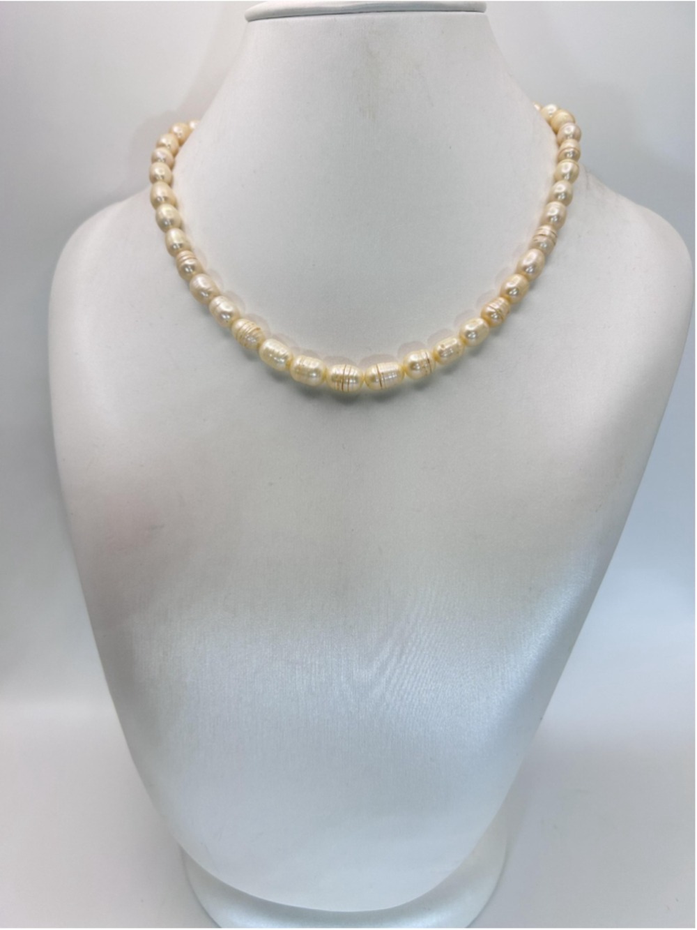 Necklace White Shell Pearl Beaded Strand Lobster Clasp Cream Jewelry Womens